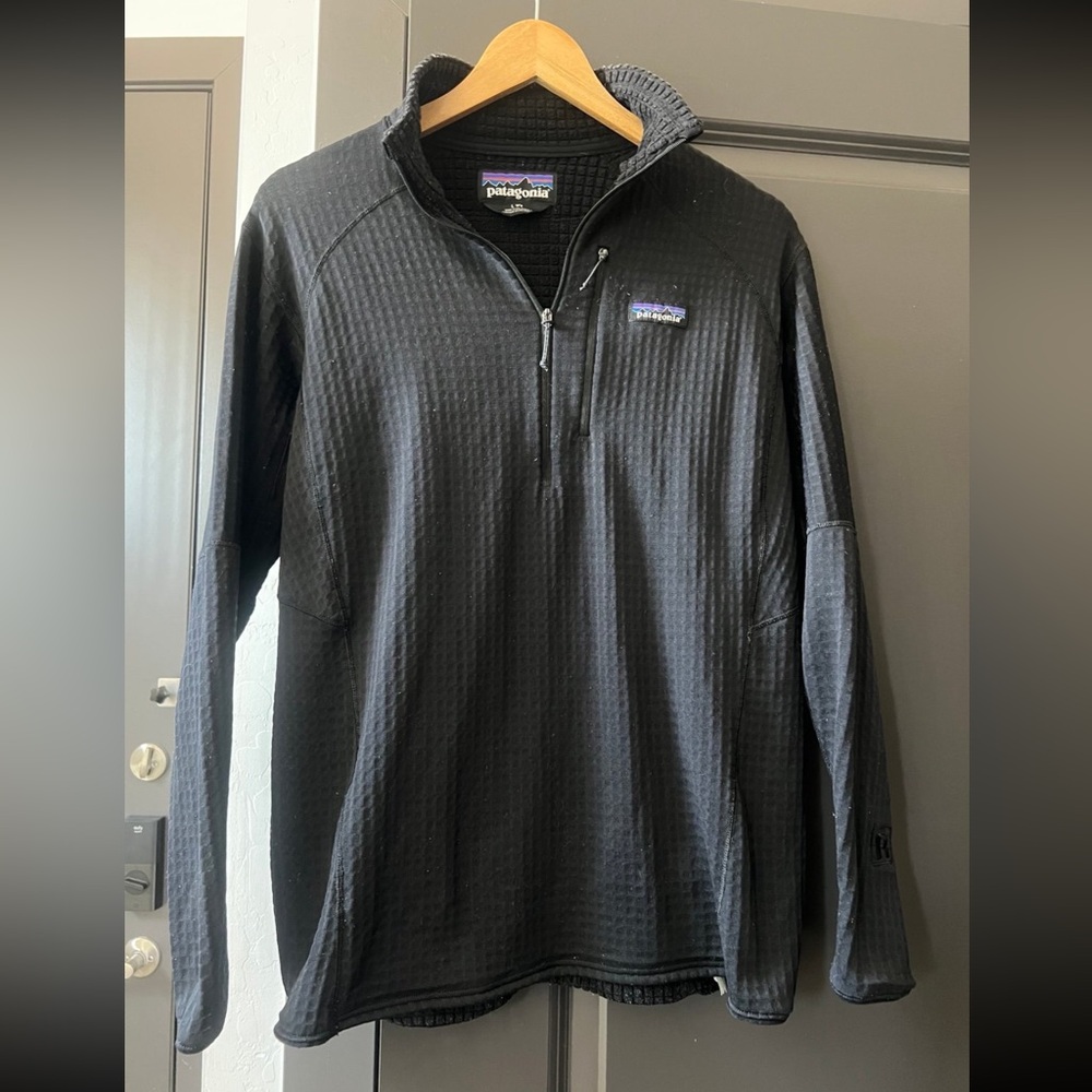 Newer style Woman’s Patagonia R1 Pullover fleece sz L - Picture 2 of 4